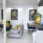 Papagayo 아파트 아로나